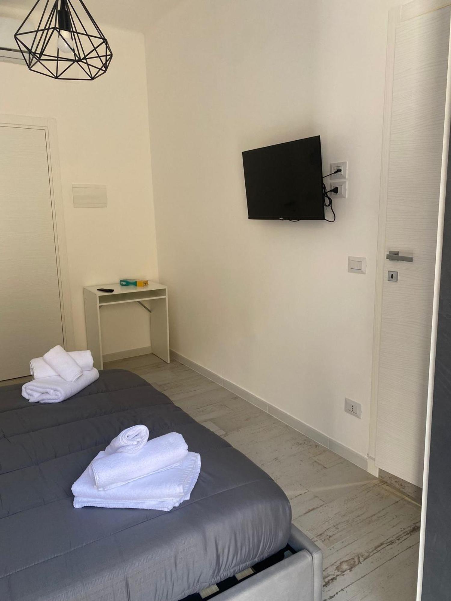 Maison Appartaments Bari Esterno foto