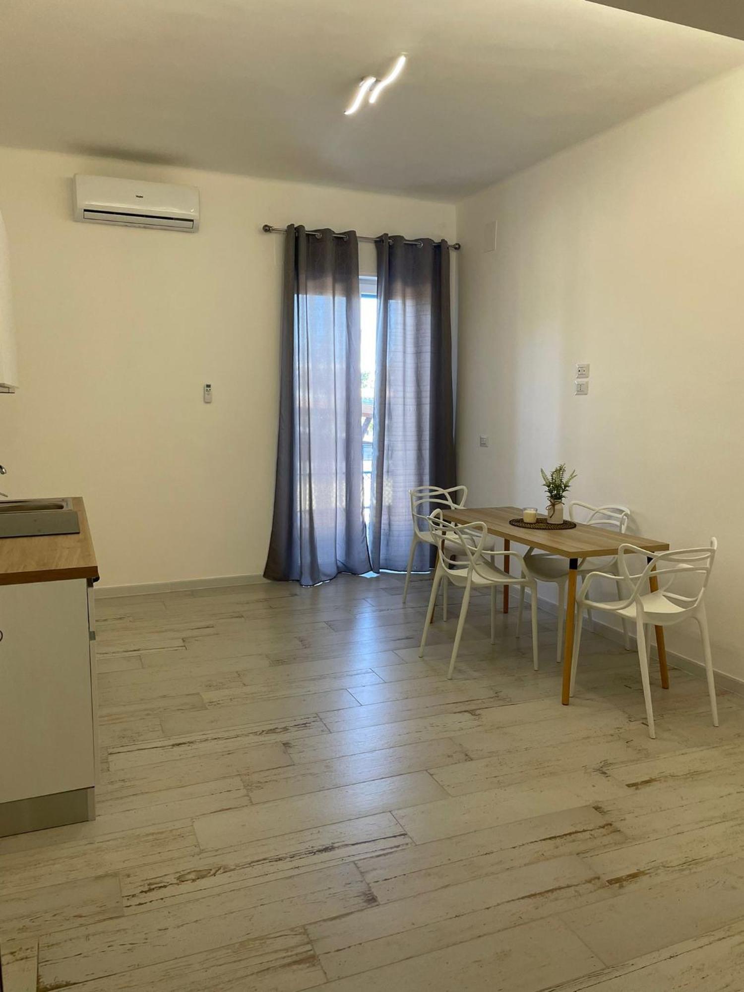Maison Appartaments Bari Esterno foto