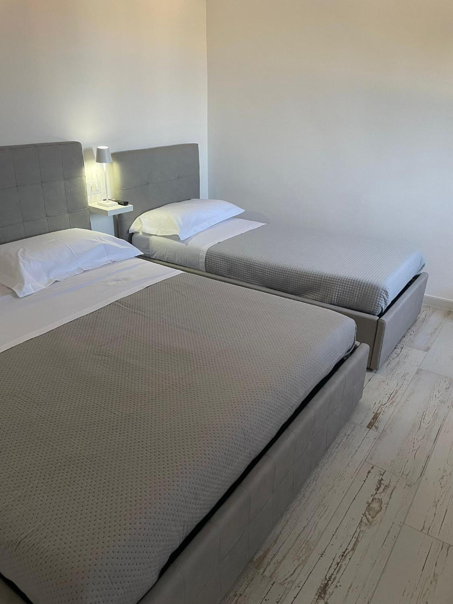 Maison Appartaments Bari Esterno foto